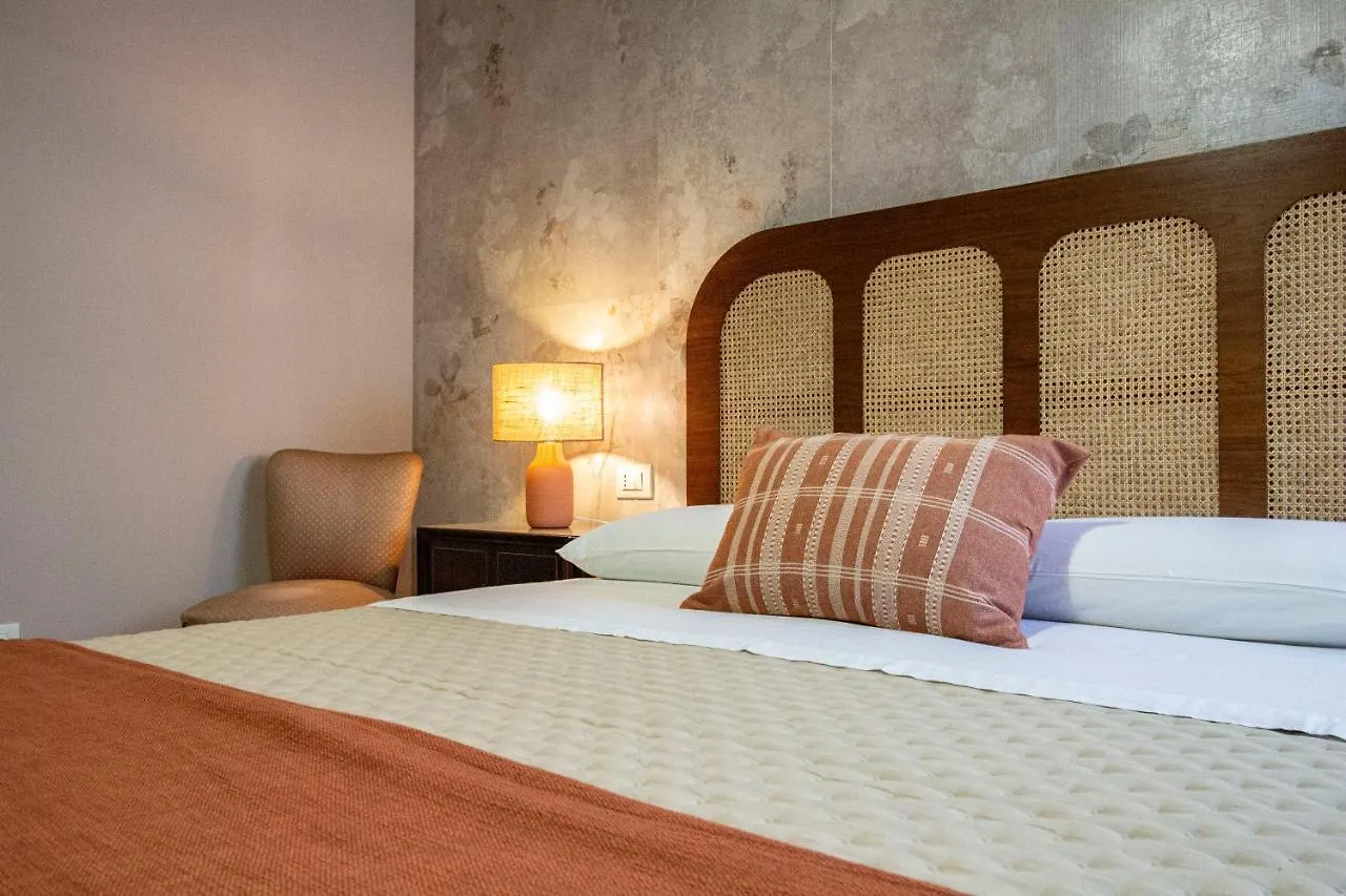 Epimoni B&B Catania 0*,  Italy